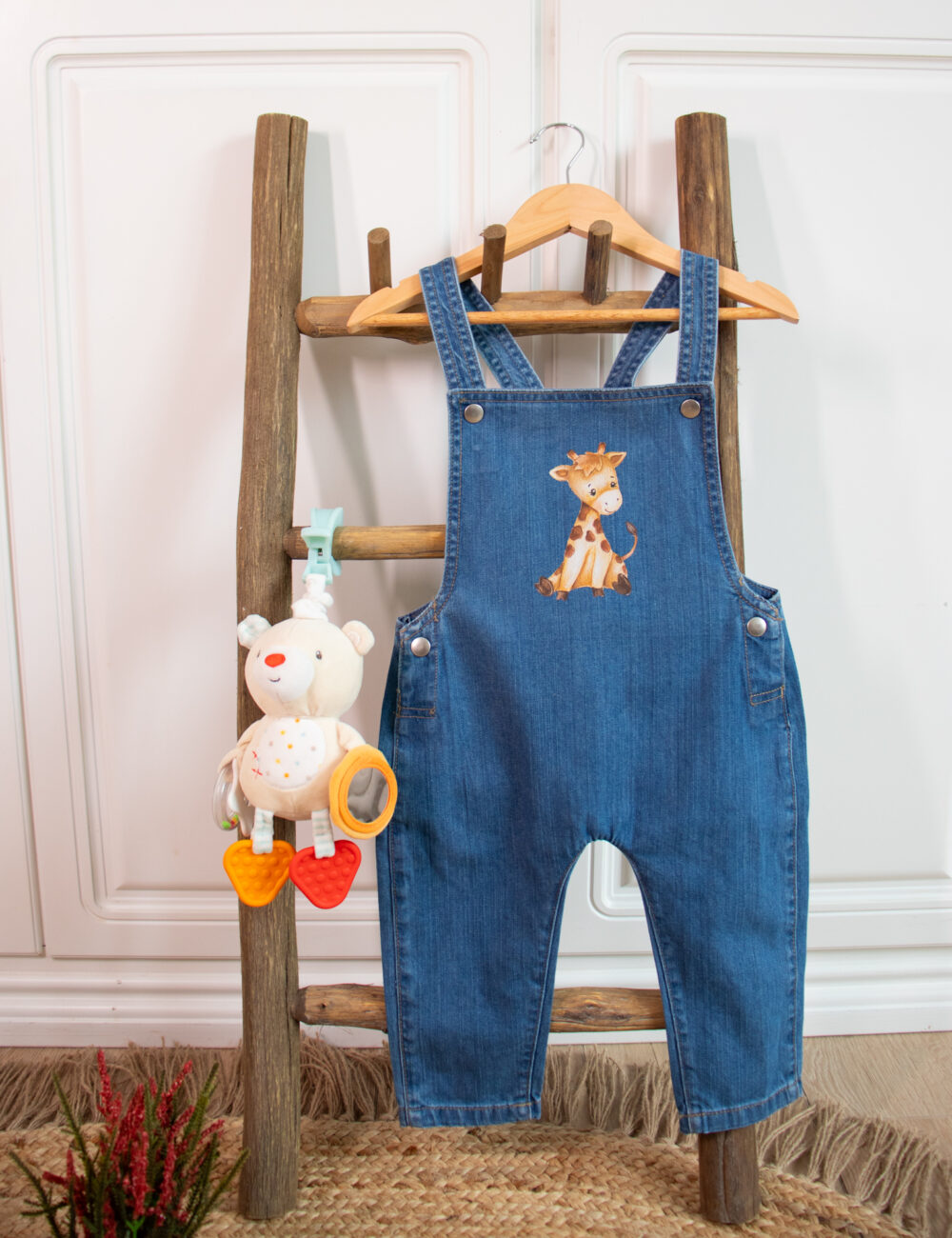Salopette in jeans - immagine 5