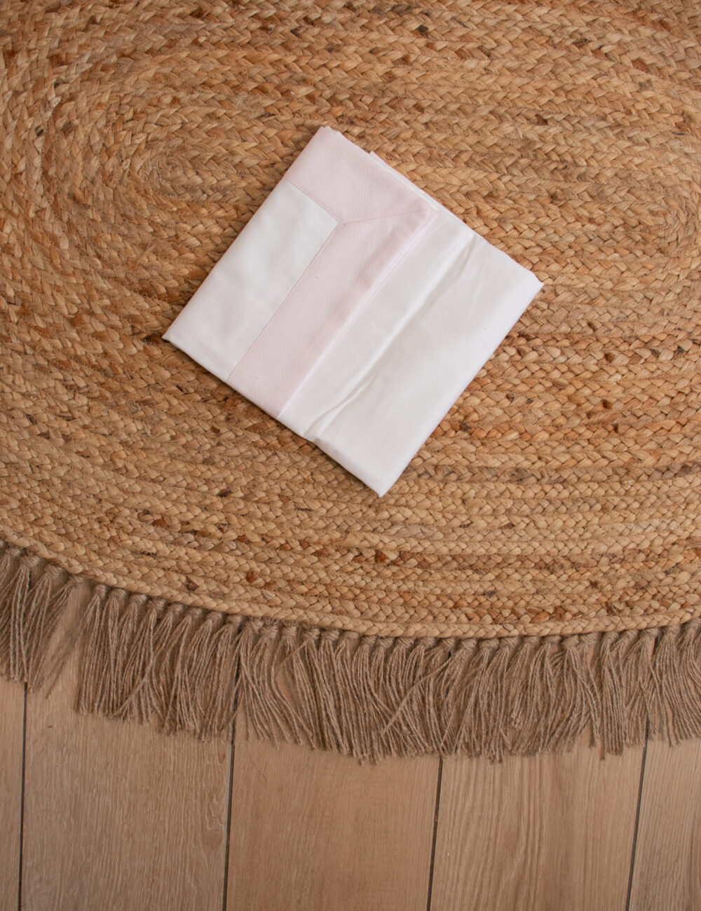 Coperta in piquet con balza - immagine 5